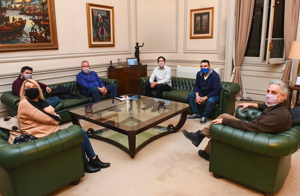 Vuoto y Trotta mantuvieron un encuentro con el rector de la UNTDF