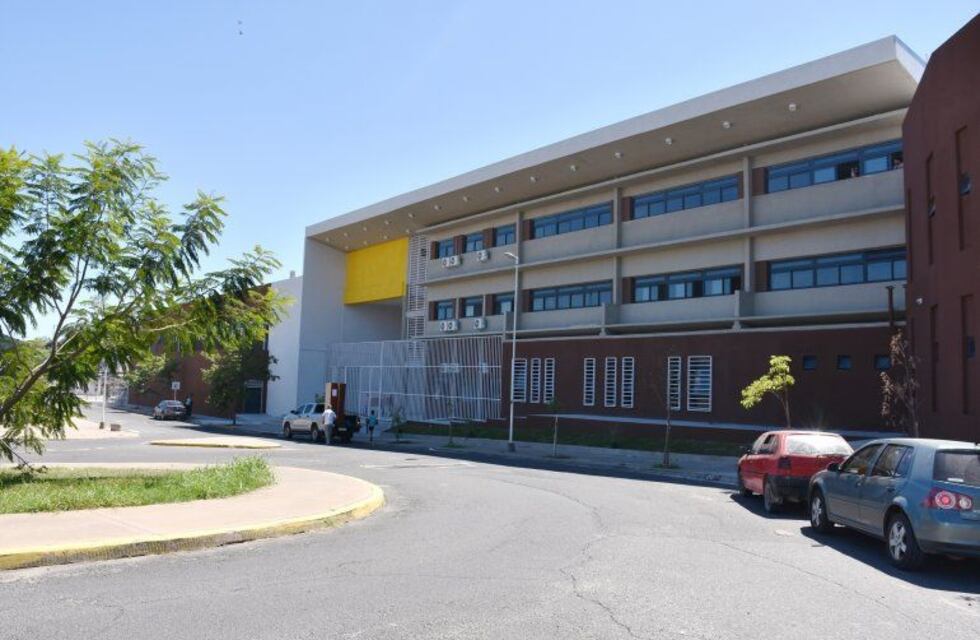 El presidente Fernández llega a Paraná para inaugurar una escuela y reunirse con Bordet