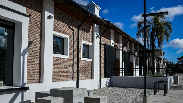 Se reinaugura el Centro Cultural Juan L. Ortiz con una nutrida programación cultural.