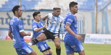 Axel Villegas fue decisivo para el triunfo ante los salteños. Espera su oportunidad (Foto: Ramiro Pereyra).