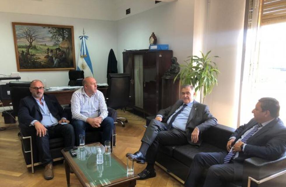 Transporte público: Jaldo reafirmó el pedido a Nación de achicar las asimetrías con el interior