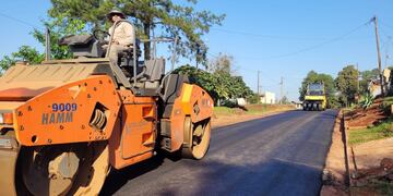 Agilizan obras viales en San Antonio.