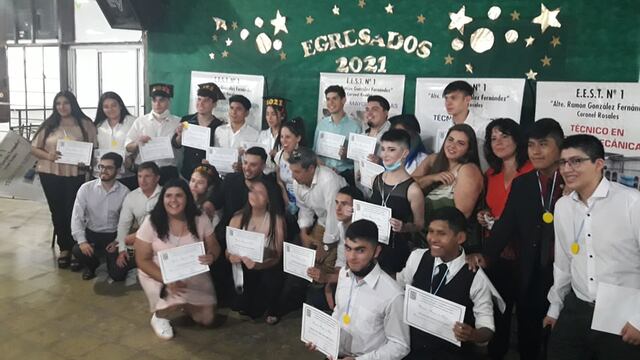 Alegría y emoción en la despedida de los egresados de la Técnica Nº1