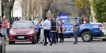 Los delincuentes emboscaron a la víctima este jueves sobre Lamadrid al 400.