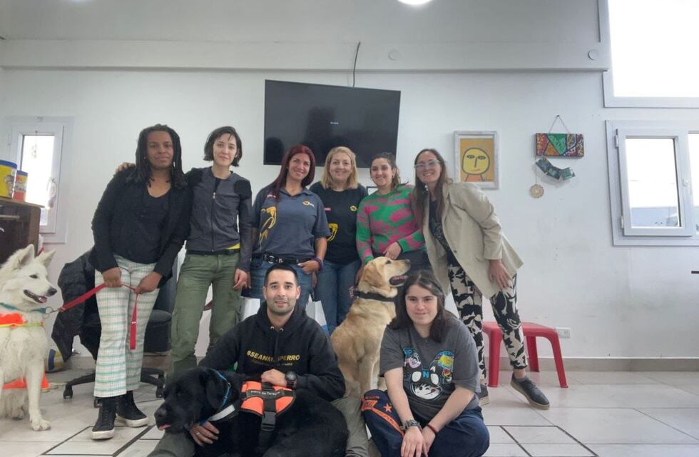 Terapia Asistida con Perros de la Municipalidad de Ushuaia recibió a Bocalan Argentina