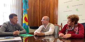 Carlos Bevilacqua (intendente de Villarino), Daniel Medina y Liliana García  (concejales de Bien Común).
