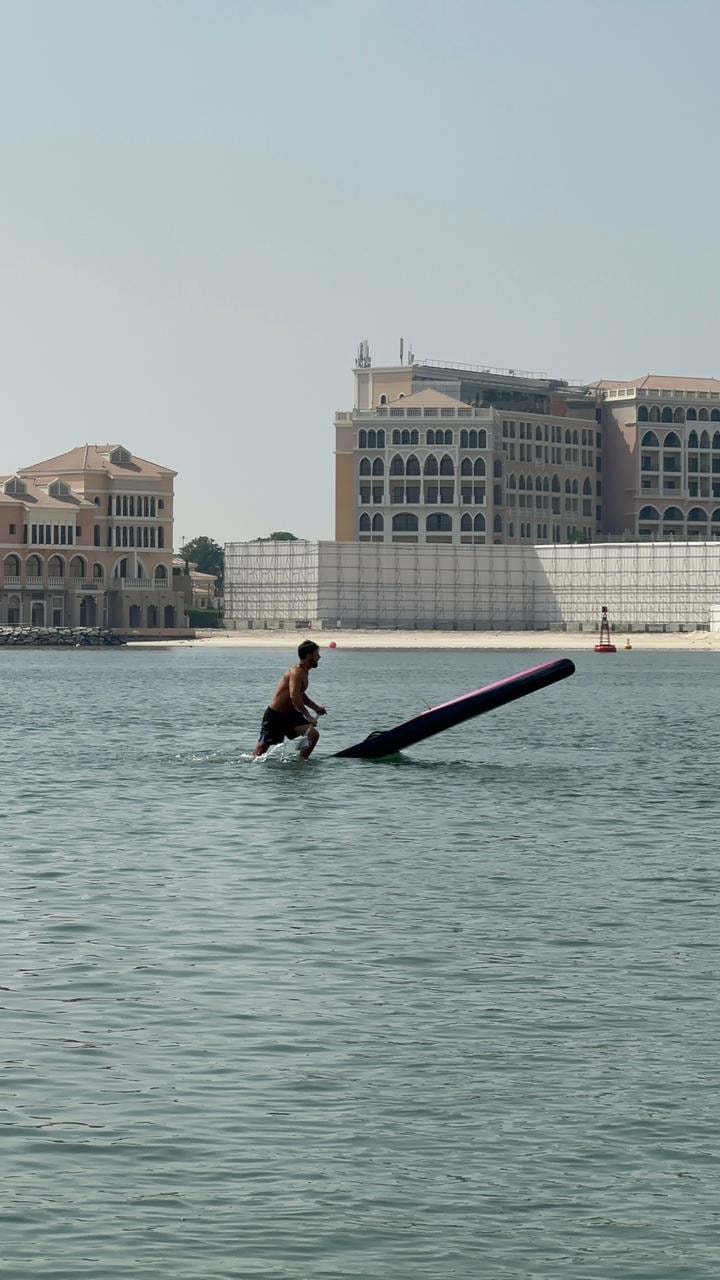 Comenzó en Abu Dhabi el Mundial de Paddle Surf 2025 con presencia del paranaense “Pancho” Giusti
