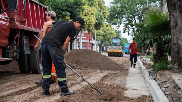 El plan de reparación y mejoras urbanas se amplificó desde fines de noviembre en diferentes puntos de la ciudad.