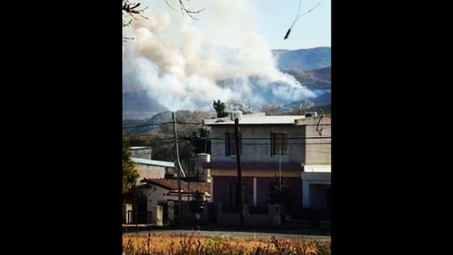 El fuego sorprendió en La Calera y se acercó peligrosamente a las viviendas.