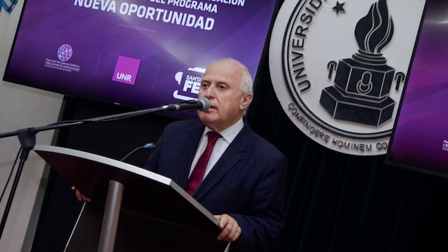 El legislador provincial hizo la secundaria en el Instituto Politécnico Superior (IPS) y luego siguió estudiando en el sector público. (@unroficial)