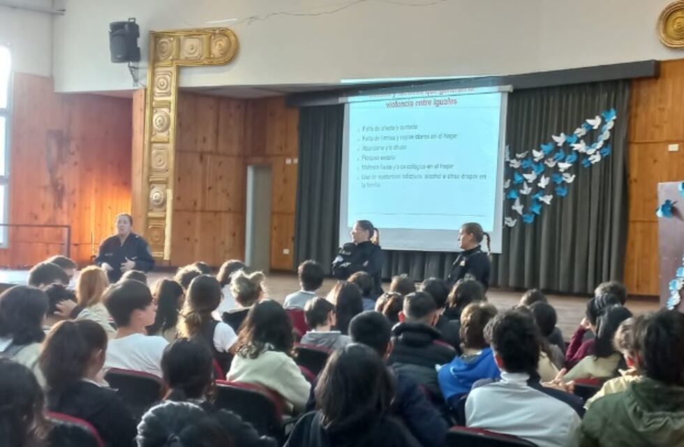 Dictaron charla informativa en el ITEC de Puerto Iguazú