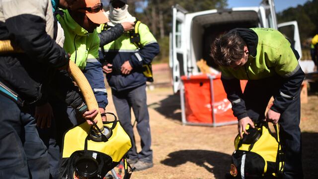 Los bomberos y demás brigadistas dieron una dura batalla al fuego en Potrero de Garay (Pedro Castillo/La Voz)