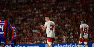 El último refuerzo en sumarse, Nicolás Cordero, sigue firme en la ofensiva de Instituto (Javier Ferreyra / La Voz).