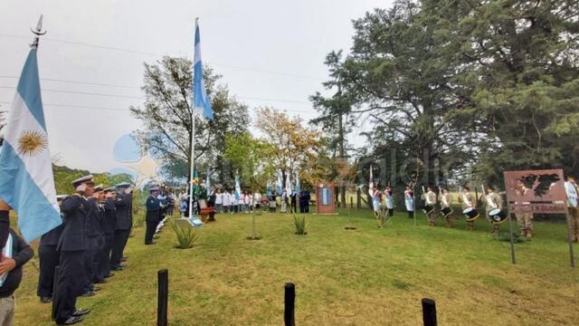 Se inauguró formalmente la plazoleta “Honor y Gloria – Teniente Daniel Miguel” que rinde homenaje al piloto puntaltense fallecido en Malvinas.