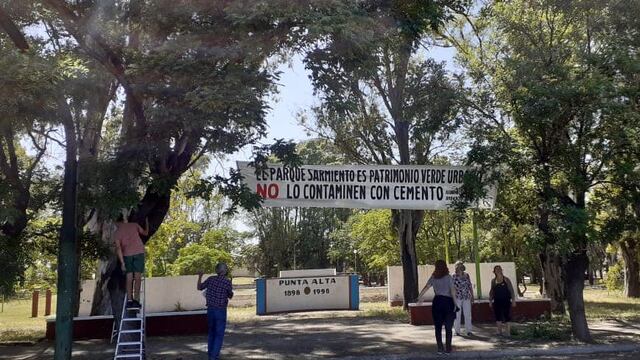 Pasacalles en el Parque Sarmiento