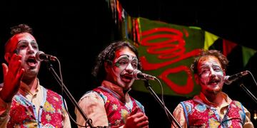 Una murga mendocina dedicó una fuerte canción a la elección de soberanas vendimiales. Foto: Facebook Murga El Remolino