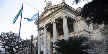 Las sesiones comenzarán este martes a primeras horas de la tarde y en caso de llegarse a un acuerdo, la votación final se daría este miércoles por la madrugada. Twitter @AgenciaTelam