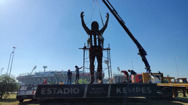 La obra del artista Simón Ibañez Durán ya se luce en el estadio Mario Kempes. (Prensa Agencia Córdoba Deportes)
