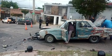 Violento choque en Carlos Paz: un motociclista sufrió una fractura expuesta. Gentileza: Carlos Paz Vivo