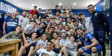 La Lepra festejó en el camarín el triunfo ante Brown de Adrogué /Twitter Independiente Rivadavia