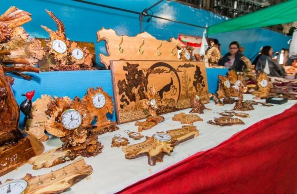 Emprendedores populares de Tolhuin reciben asistencia desde Gobierno de la Provincia
