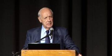 Roberto Lavagna en Córdoba, en el Fundación Mediterránea\u002E