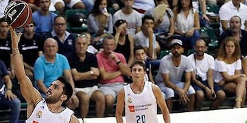 Facundo Campazzo arrancó de titular en el Real Madrid ante el campeón de la Liga\u002E