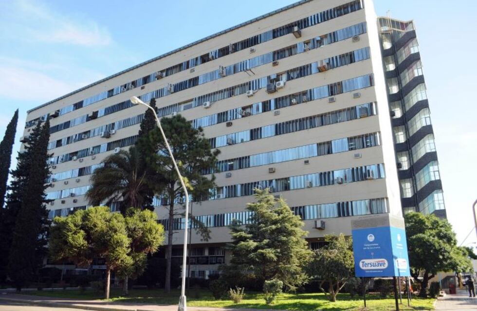 Investigan la posible venta online de analíticos falsos de nivel secundario y terciario