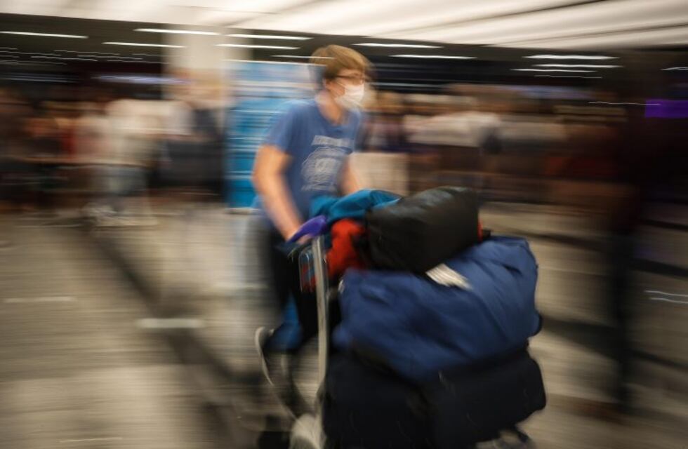 Llegó de Italia el primer contingente de la Dante: no hay casos sospechosos de coronavirus