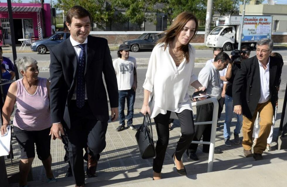 Vidal reabre paritarias de estatales y ofrece un 4% a cambio del bono de fin de año