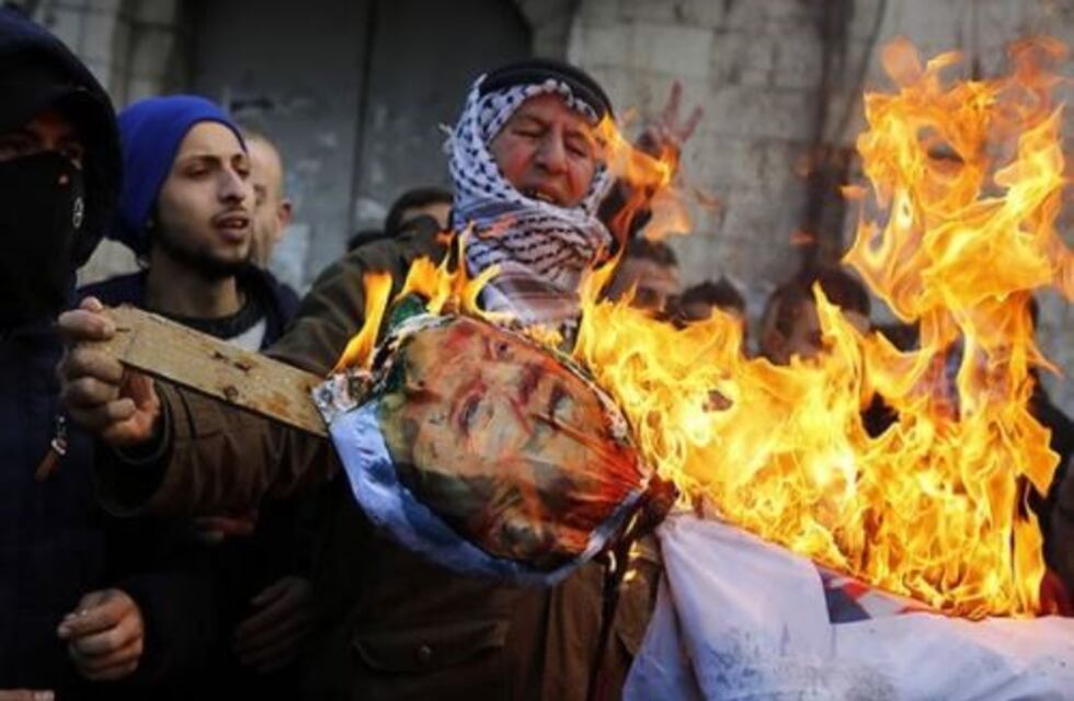 Violentas protestas en Palestina por el polémico giro de Trump sobre Jerusalén