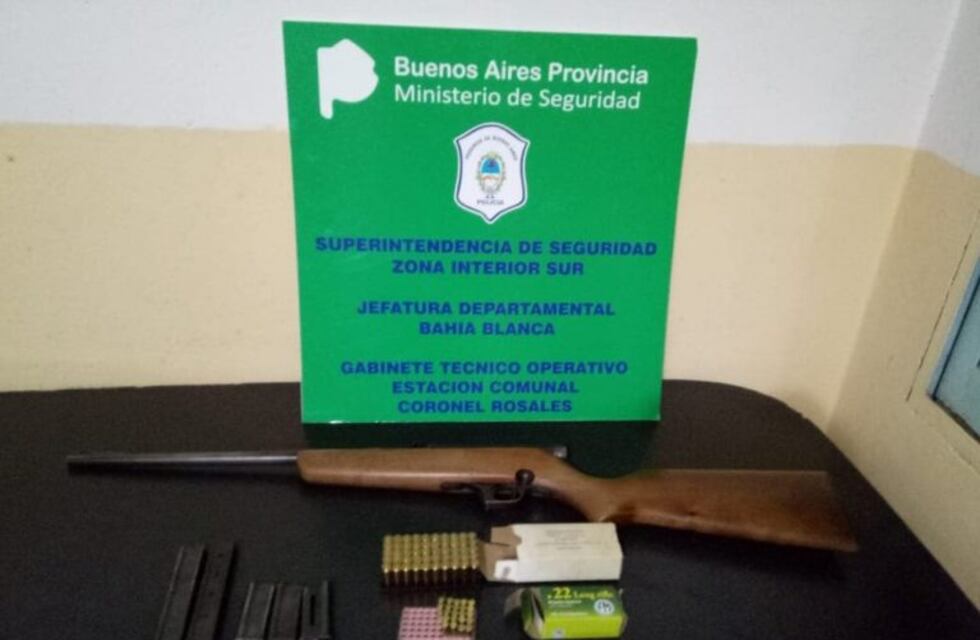 Amenazó con un arma en el Puente negro y quedó detenido