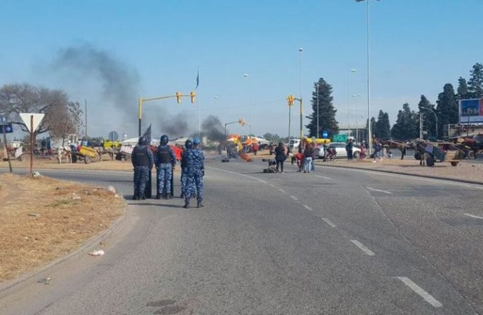Marcha de carreros: Muni pagará daños a conductores