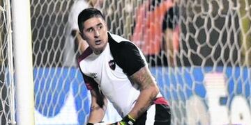 Nelson Ibáñez se lesionó y estará afuera por un mes en Newell's\u002E (Archivo)