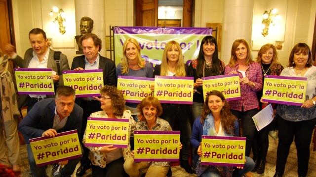 Media sanción a la Ley de Paridad de Género en Santa Fe