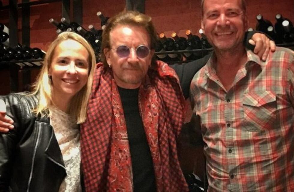 Bono estuvo en Mendoza tomando vinos