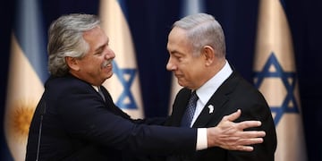 Benjamin Netanyahu y Alberto Fernandez\u002E (AFP)