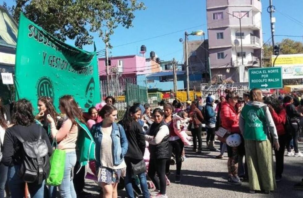 Vecinos del Barrio 31 bloquearon la terminal de Retiro
