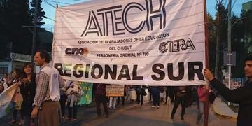 Murphy encabezó varias protestas en Comodoro\u002E