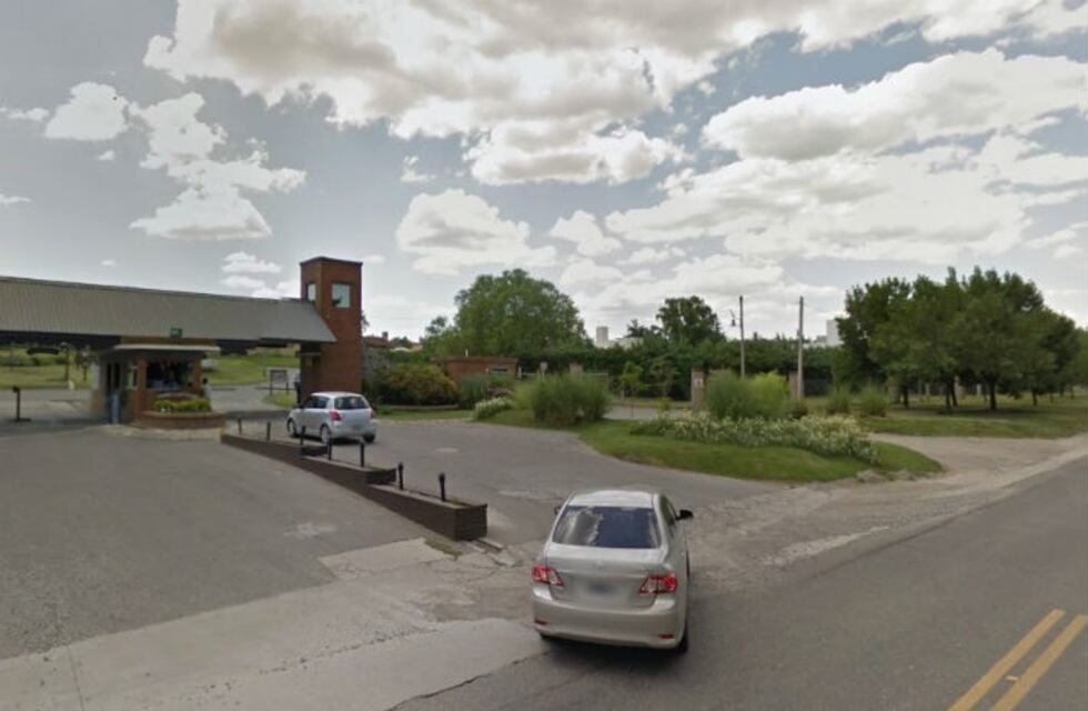 Un motociclista falleció y otro se encuentra herido al chocar entre ellos