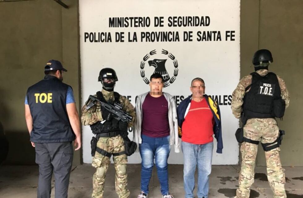 Dos detenidos y secuestro de armas en allanamiento en zona norte