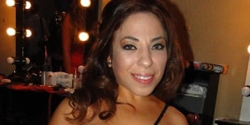 Engancharon a Noelia Pompa a los besos apasionados en plena calle con su novio