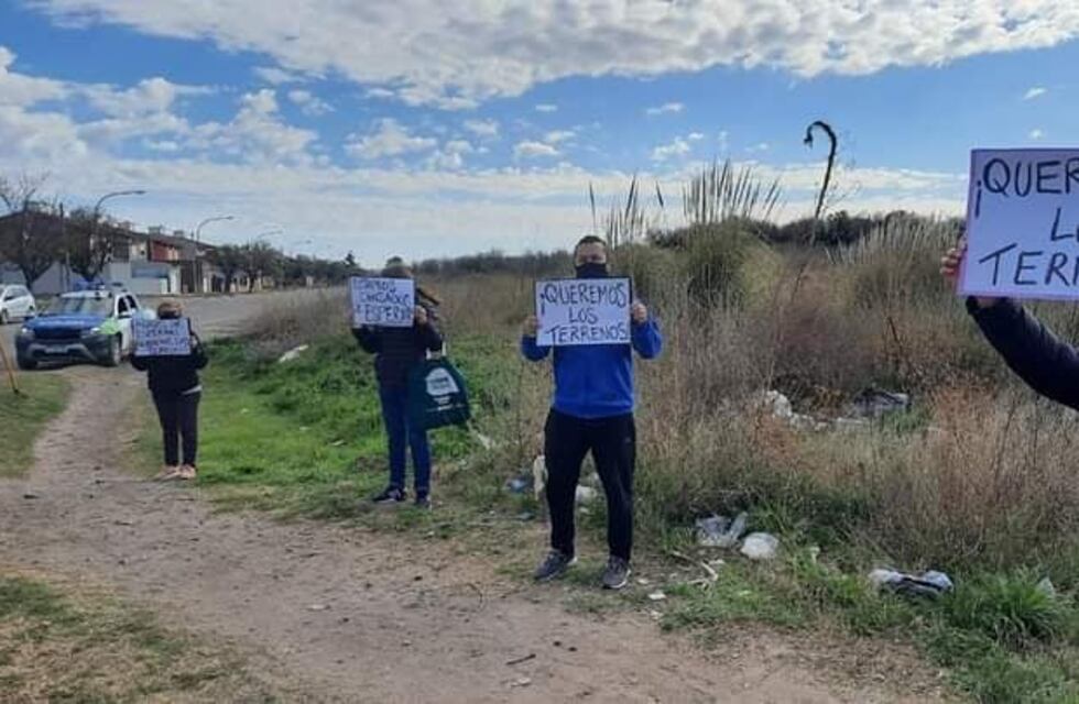 Punta Alta: "Llevamos 14 años esperando el Barrio Luz y Fuerza III"