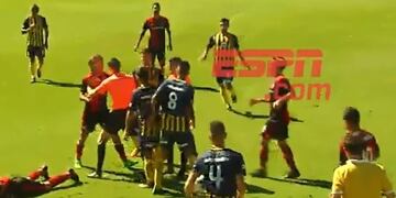 El encuentro se vio interrumpido por una escena de violencia\u002E (Archivo)