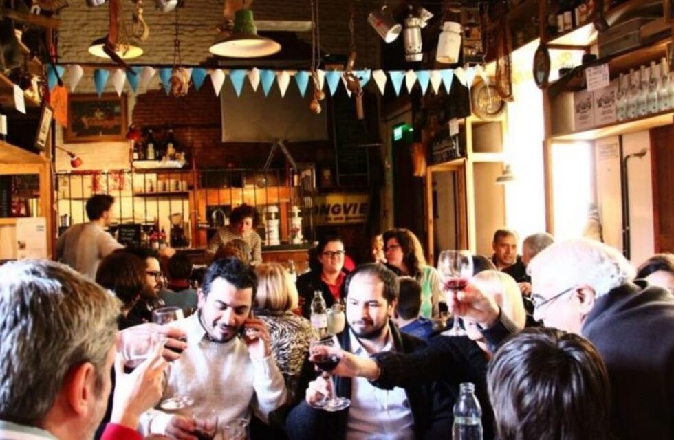 Festejos por el Día del Amigo: aumenta el movimiento comercial en Posadas