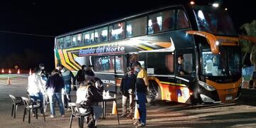 El día de ayer llegaron 60 trabajadores de Río Negro y fueron puestos en cuarentena