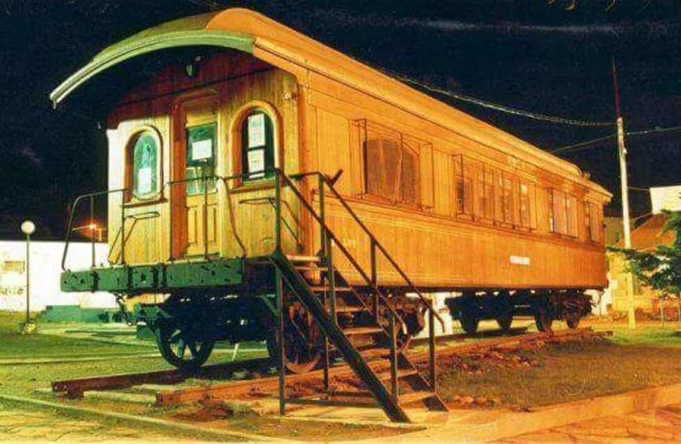 Puerto Deseado: apertura del vagón histórico