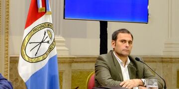 El secretario de Comercio Interior de Santa Fe, Juan Marcos Aviano, estimó más de 2\u002E500 empresas recibirán ayuda económica\u002E (@gobsantafe)