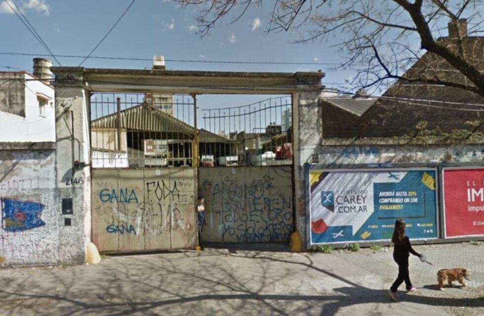 Quiso registrar cómo transportistas violaban una clausura y ligó una trompada