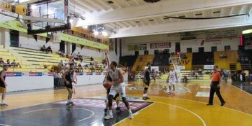 En el tercer partido de la serie, Barrio Parque recibe a Libertad de Sunchales\u002E
